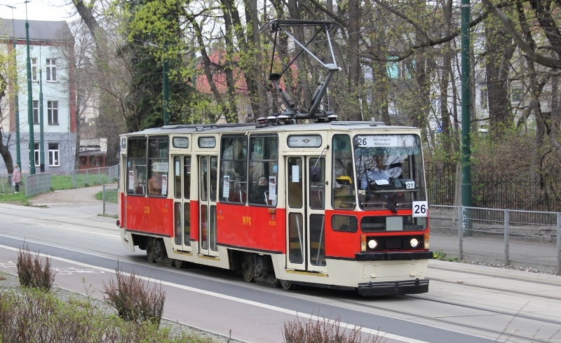 105N 338 na linii 26, Sosnowiec ul.Żeromskiego, 22.04.2022